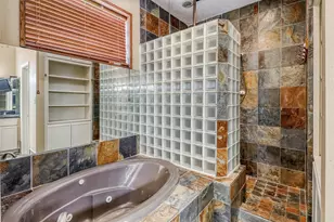 1607 E Bonner St, Houston, TX 77007 - Photo 47