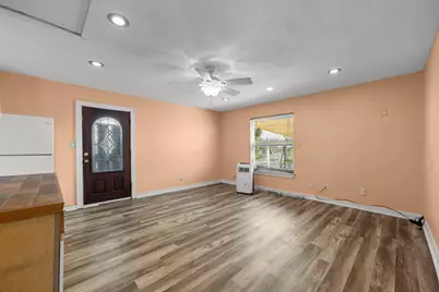 2815 Jack Johnson Boulevard, Galveston, TX 77550 - Photo 35