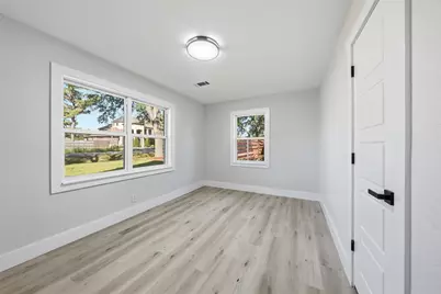 8102 Gulick Lane, Houston, TX 77075 - Photo 25