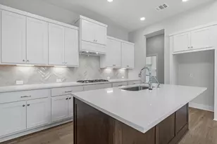 6921 Nubuck Dr, Montgomery, TX 77316 - Photo 3