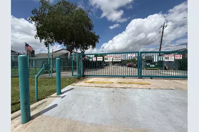 9550 Deering Drive #210, Houston, TX 77036 - Photo 5