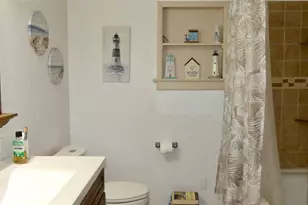 4432 Swan St, Hitchcock, TX 77563 - Photo 17