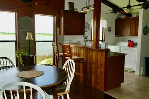 4432 Swan St, Hitchcock, TX 77563 - Photo 9