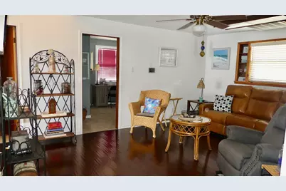 4432 Swan Street, Hitchcock, TX 77563 - Photo 7