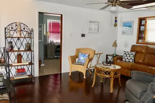 4432 Swan St, Hitchcock, TX 77563 - Photo 7