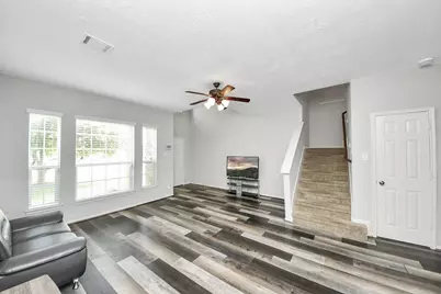 11207 Royal Rock Ct Court, Houston, TX 77088 - Photo 7