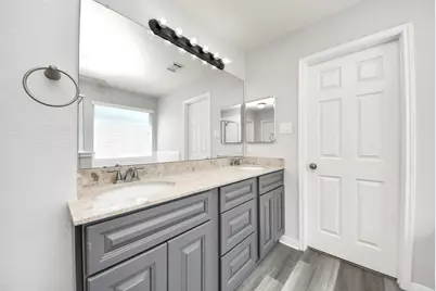 11207 Royal Rock Ct Court, Houston, TX 77088 - Photo 37