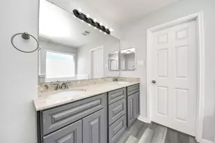 11207 Royal Rock Ct Ct, Houston, TX 77088 - Photo 37