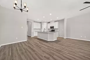 1435 Terry Roberts Dr, Angleton, TX 77515 - Photo 9