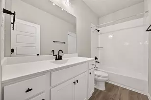 1435 Terry Roberts Dr, Angleton, TX 77515 - Photo 27