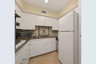 2600 Bellefontaine Street #B 24, Houston, TX 77025 - Photo 13