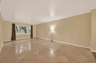 2600 Bellefontaine St, Houston, TX 77025 - Photo 9