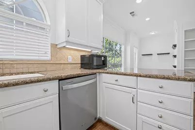5202 Sagecircle Street S, Houston, TX 77056 - Photo 15