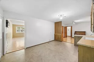 233 W Obion Rd, Houston, TX 77076 - Photo 9