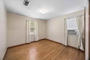 233 W Obion Rd, Houston, TX 77076 - Photo 11