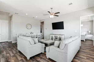 4406 Whaler Ln, Crystal Beach, TX 77650 - Photo 11