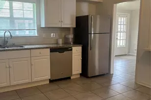 4713 Saxon St, Bellaire, TX 77401 - Photo 9
