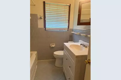 4713 Saxon Street, Bellaire, TX 77401 - Photo 15