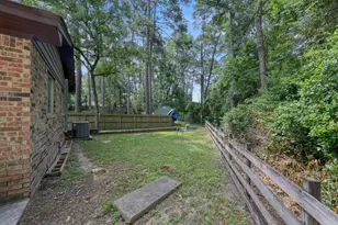 117 Broken Bough Ln, Conroe, TX 77304 - Photo 25