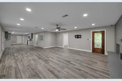 117 Broken Bough Lane, Conroe, TX 77304 - Photo 3