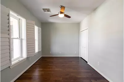 2102 Post Office Street Corner #8, Galveston, TX 77550 - Photo 23