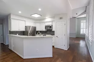 2102 Post Office Street Corner, Galveston, TX 77550 - Photo 11