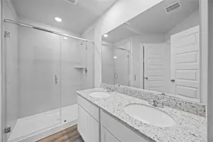 5311 Basquiat Dr, Houston, TX 77048 - Photo 15