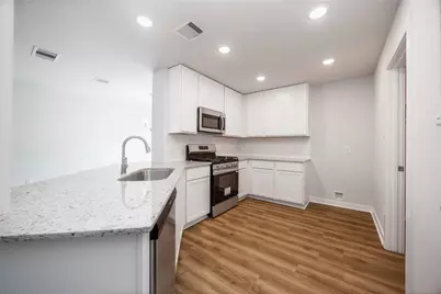 5311 Basquiat Drive, Houston, TX 77048 - Photo 9