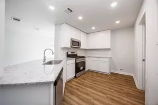 5311 Basquiat Dr, Houston, TX 77048 - Photo 9