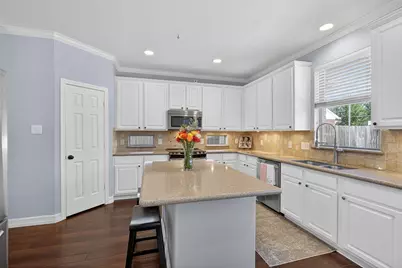 405 Gastonbury Court, League City, TX 77573 - Photo 17