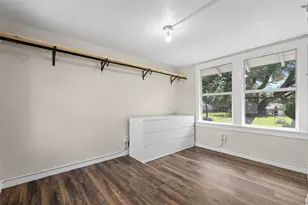 901 Melbourne St, Houston, TX 77022 - Photo 23