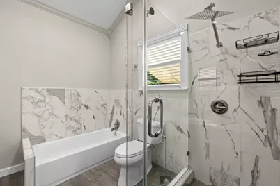 901 Melbourne Street, Houston, TX 77022 - Photo 19