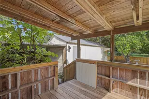 304 Foster St, Tomball, TX 77375 - Photo 19