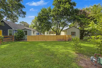 304 Foster Street, Tomball, TX 77375 - Photo 33