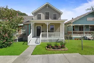 714 Winnie St, Galveston, TX 77550 - Photo 1