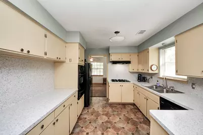 6122 Woodacres Drive, Hitchcock, TX 77563 - Photo 11