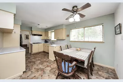 6122 Woodacres Drive, Hitchcock, TX 77563 - Photo 9