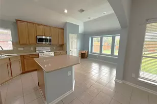 8218 Terrace Brook Dr, Houston, TX 77040 - Photo 11