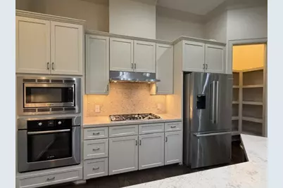 1972 Woodbury Street, Houston, TX 77030 - Photo 9
