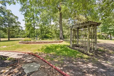 1112 Redbud Avenue, Diboll, TX 75941 - Photo 41