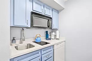 6300 Seawall Blvd, Galveston, TX 77551 - Photo 7
