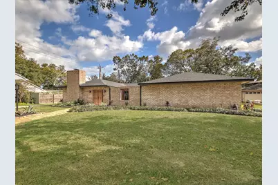 1426 Antigua Lane, Nassau Bay, TX 77058 - Photo 3