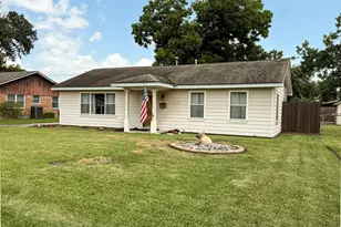 2009 W 14th 1/2 St, Houston, TX 77008 - Photo 1