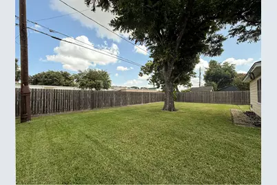 2009 W 14th 1/2 Street, Houston, TX 77008 - Photo 9