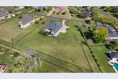 8703 Majesty Lane, Richmond, TX 77469 - Photo 9