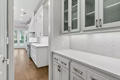 4525 Braeburn Drive, Bellaire, TX 77401 - Photo 19