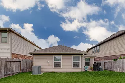 3037 Hawthorne Glen Lane, Dickinson, TX 77539 - Photo 23