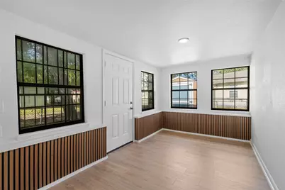 719 E 40th 1/2 Street, Houston, TX 77022 - Photo 19