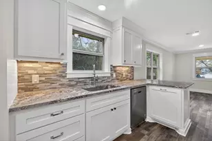 525 Charmaine Dr E, Woodville, TX 75979 - Photo 17