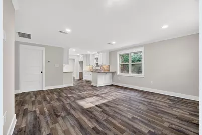 525 Charmaine Drive E, Woodville, TX 75979 - Photo 9